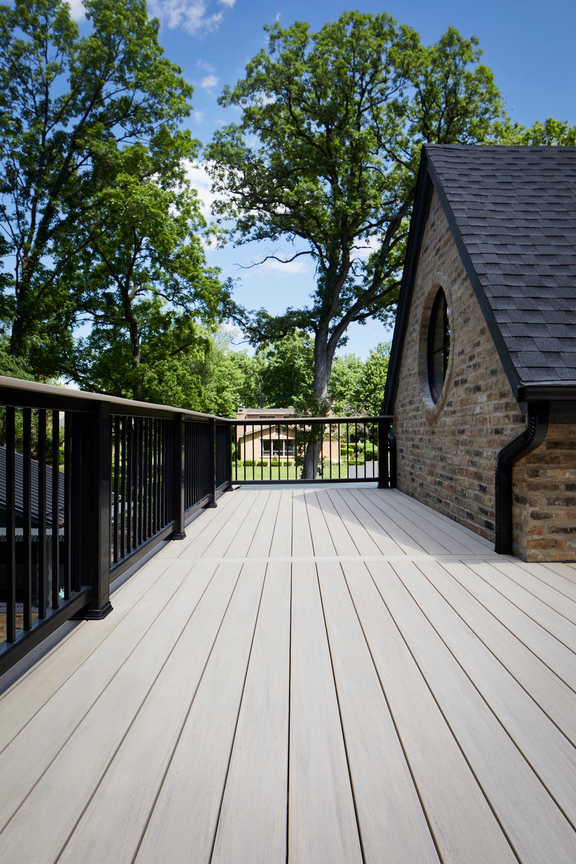 TimberTech French White Oak Landmark Collection beauty shot