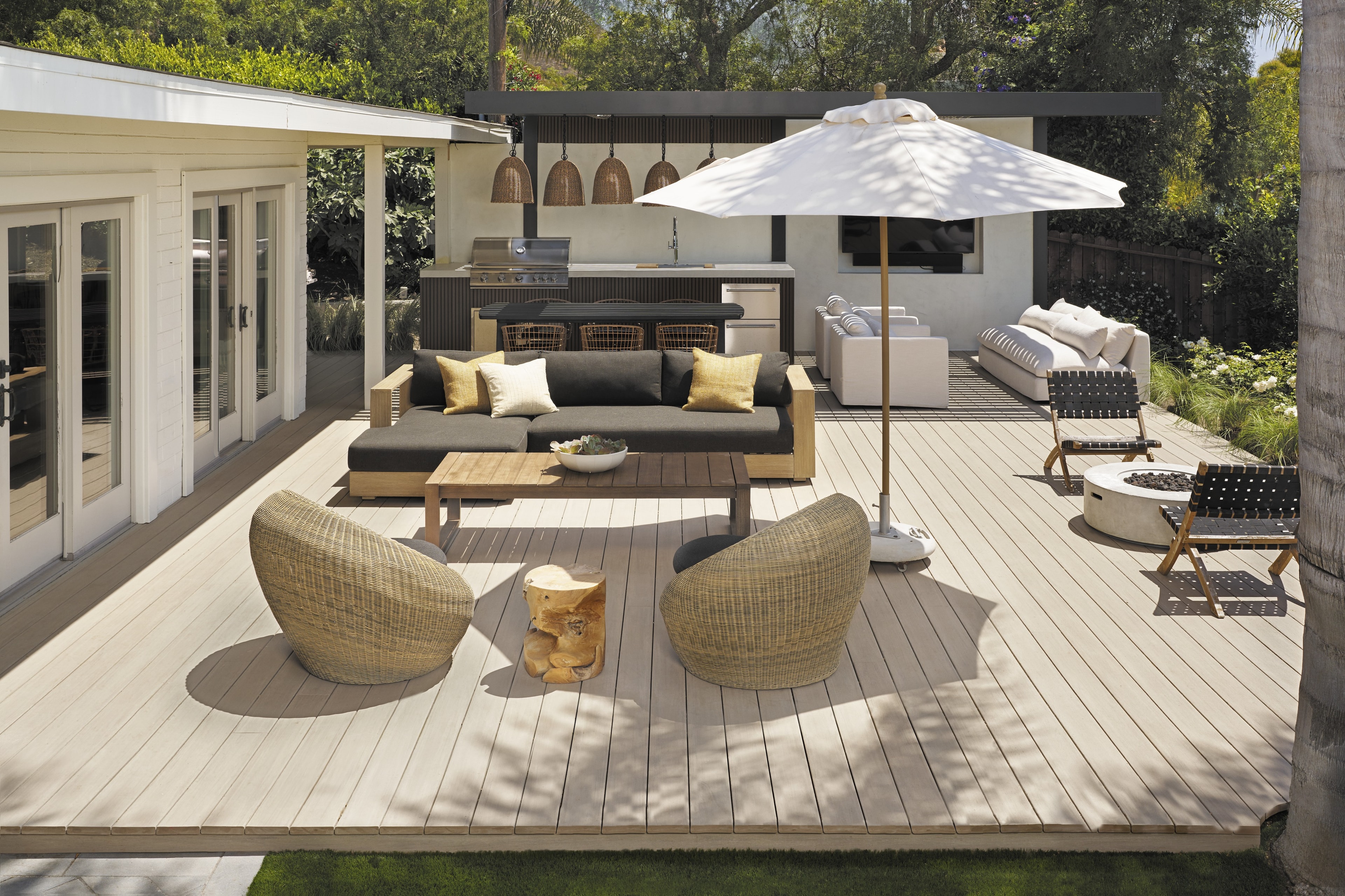 TimberTech AZEK premium deck installation in Knoxville, TN