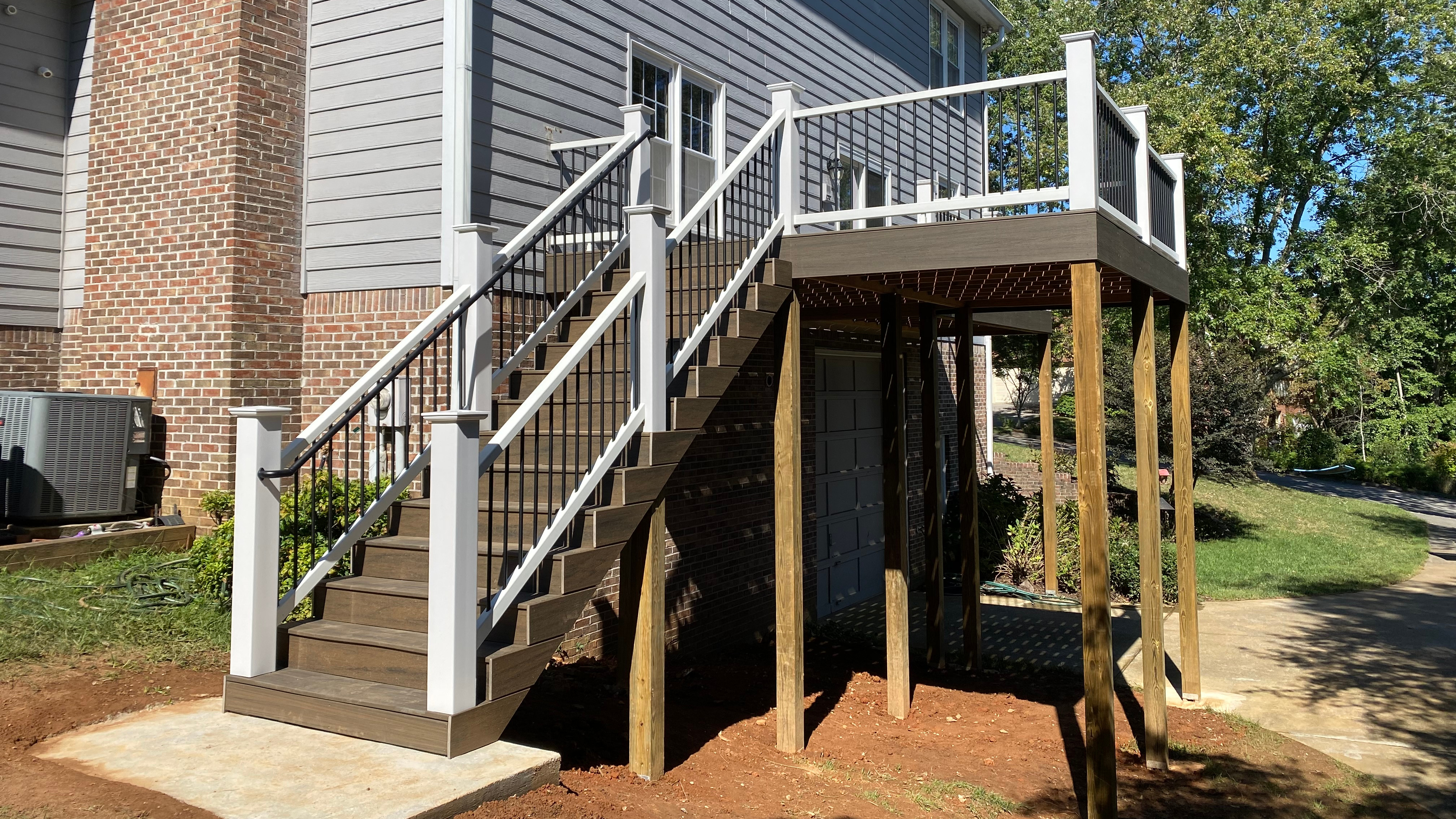 Cascade Elevated Composite Deck | Volunteer Decks Project Gallery